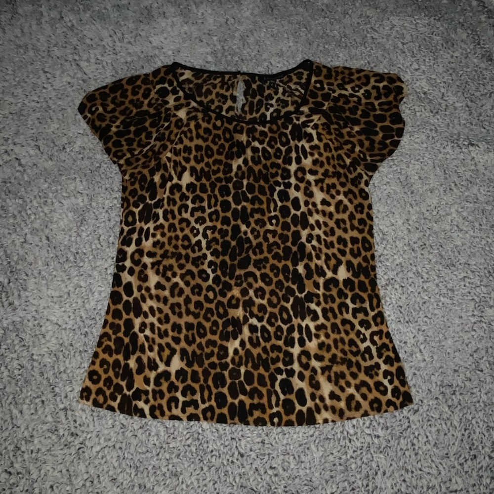 Express Cheetah Shirt⭐️5/$15⭐️